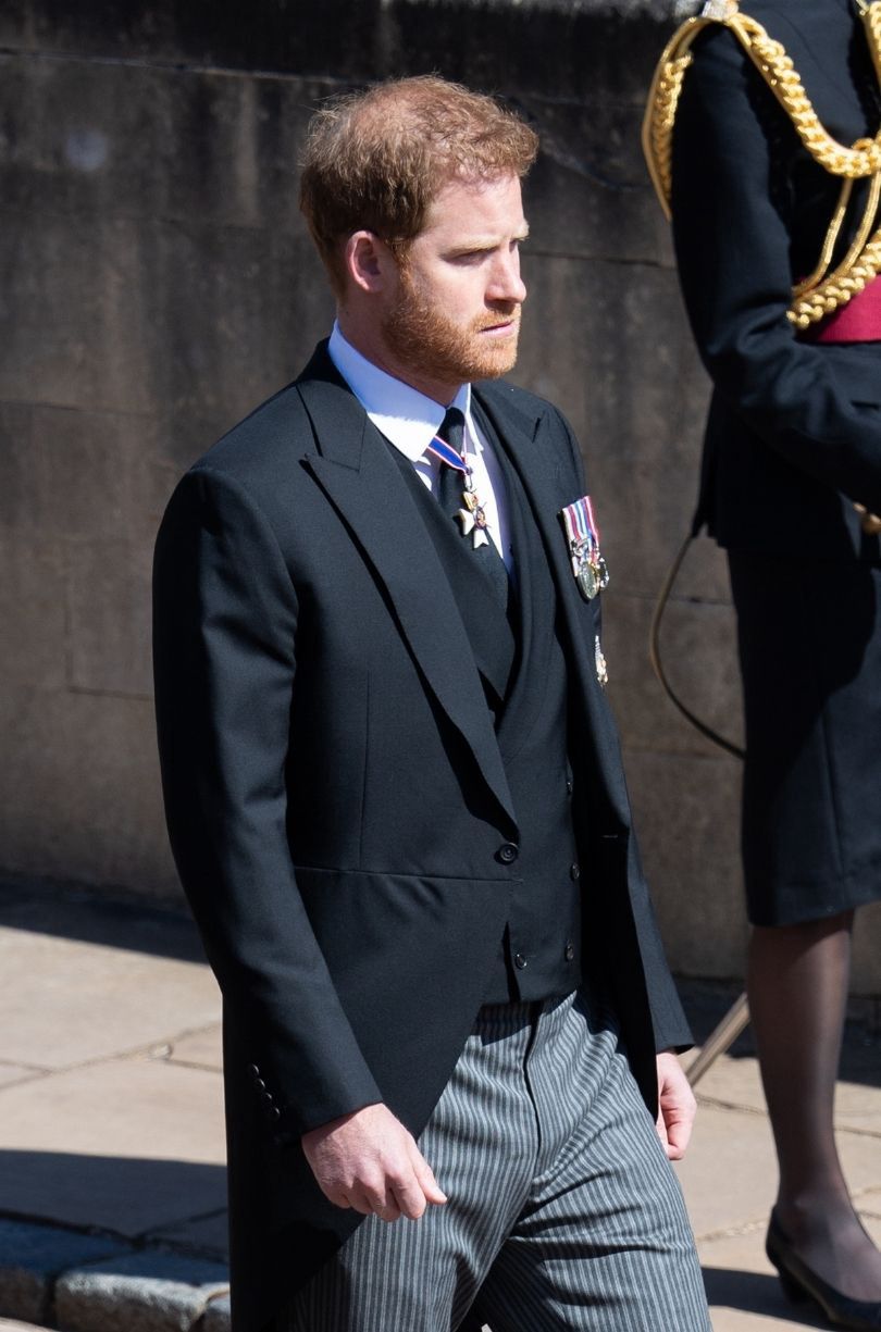 Książę Harry walczy o odbudowę relacji z księciem Karolem, księciem Williamem i Kate Middleton