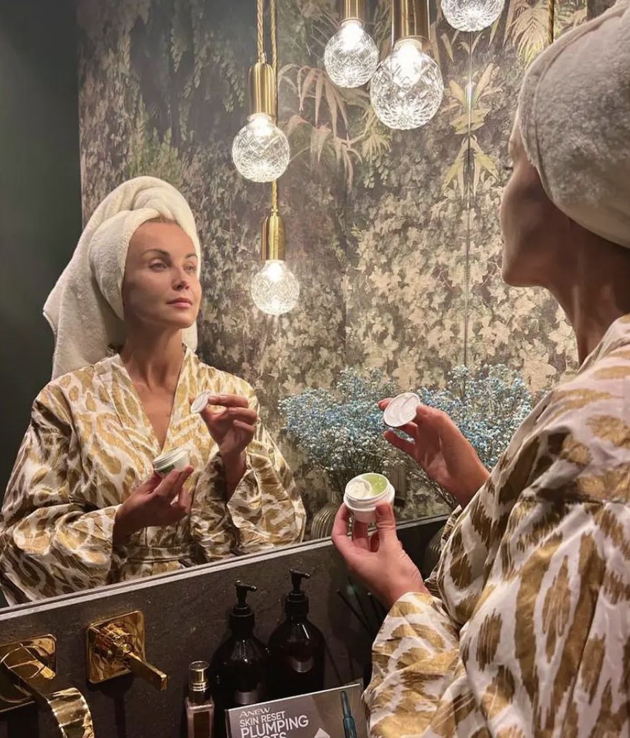 Katarzyna Zielińska w łazience