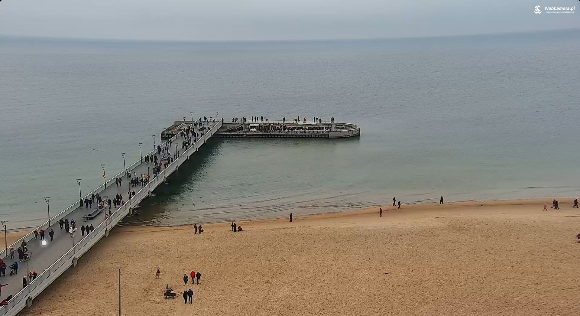 Polacy wpoczywają w Kołobrzegu.