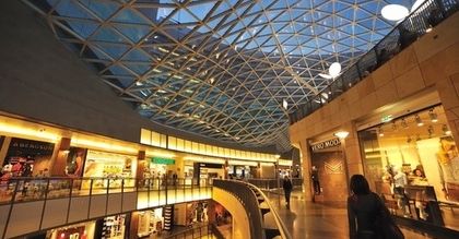 Przeciętny mieszkaniec Warszawy odwiedza centrum handlowe ponad 6 razy w miesiącu