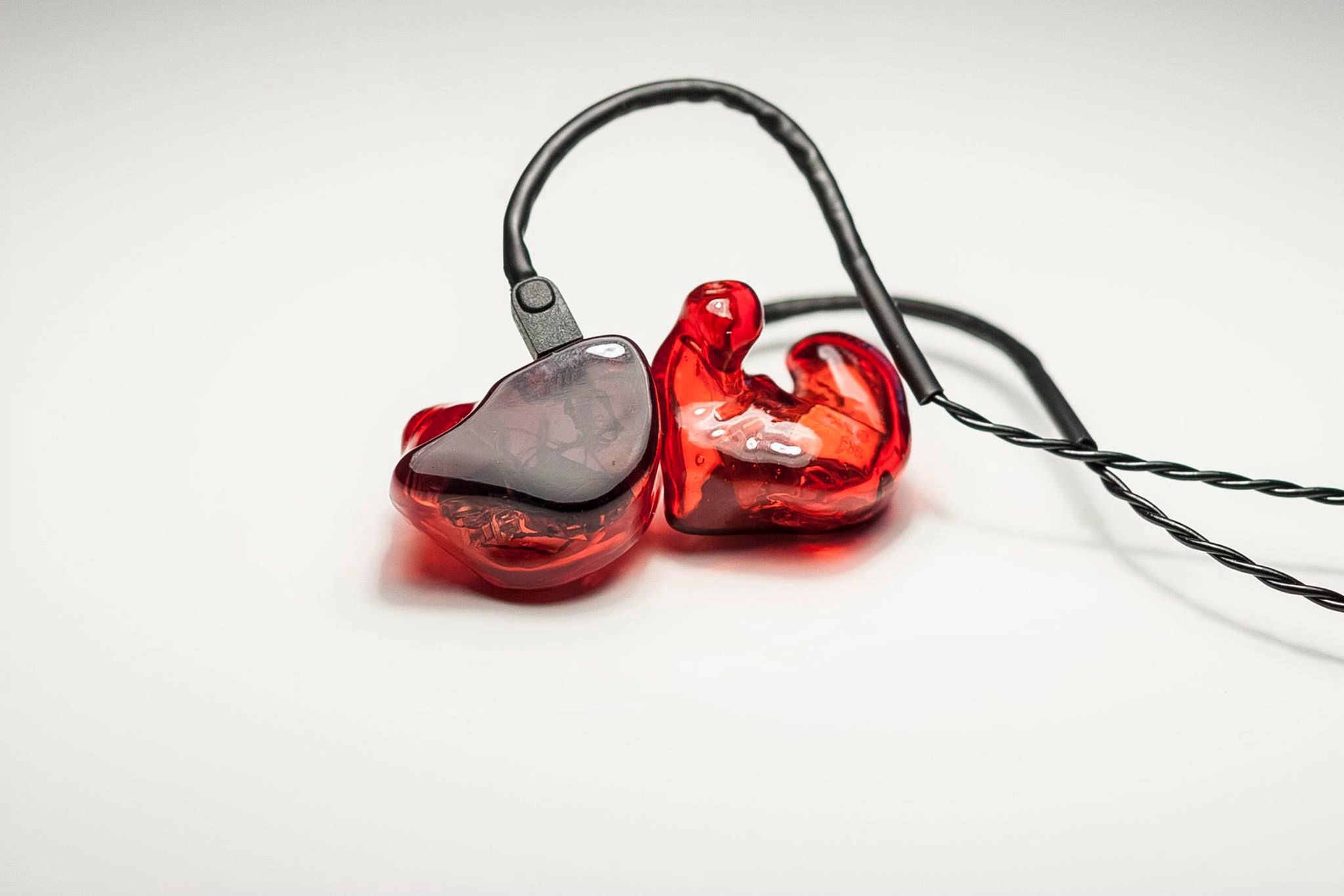 Słuchawki customowe - trudno o lepszy sprzęt do słuchania muzyki 16