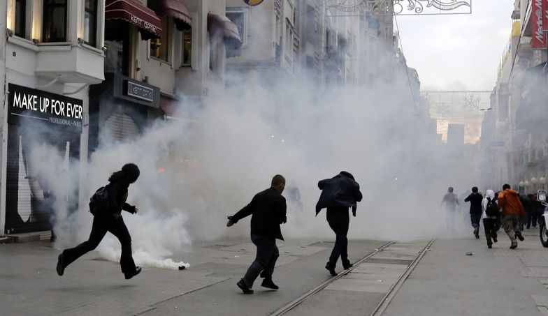 Zamieszki w Turcji. Policja użyła gazu przeciwko demonstrantom