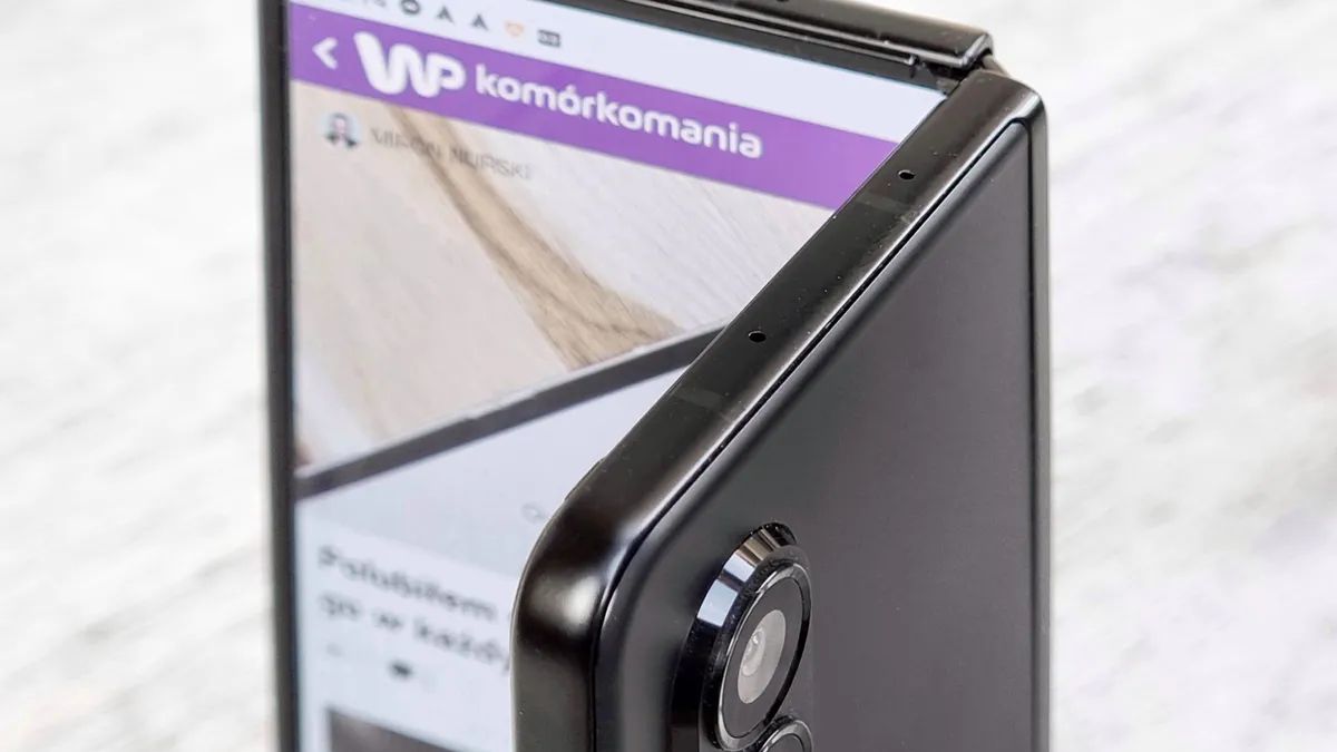 Samsung Galaxy Z Fold 4 może być pozbawiony największej wady poprzednika. Przynajmniej częściowo 1