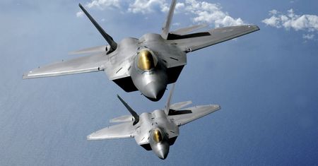 Poderwano myśliwce F-22. Miały przechwycić tajemniczy obiekt nad Hawajami