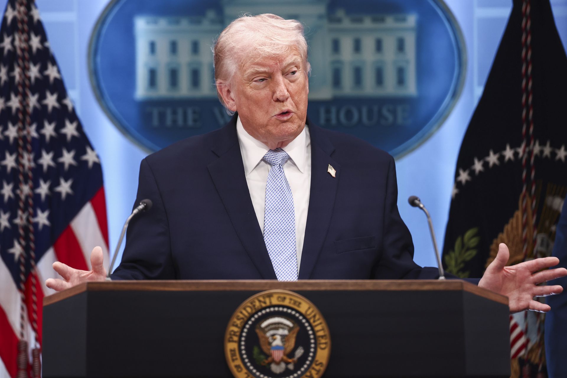 Trump szuka źródła przecieku. "Narazili misję na ogromne ryzyko"