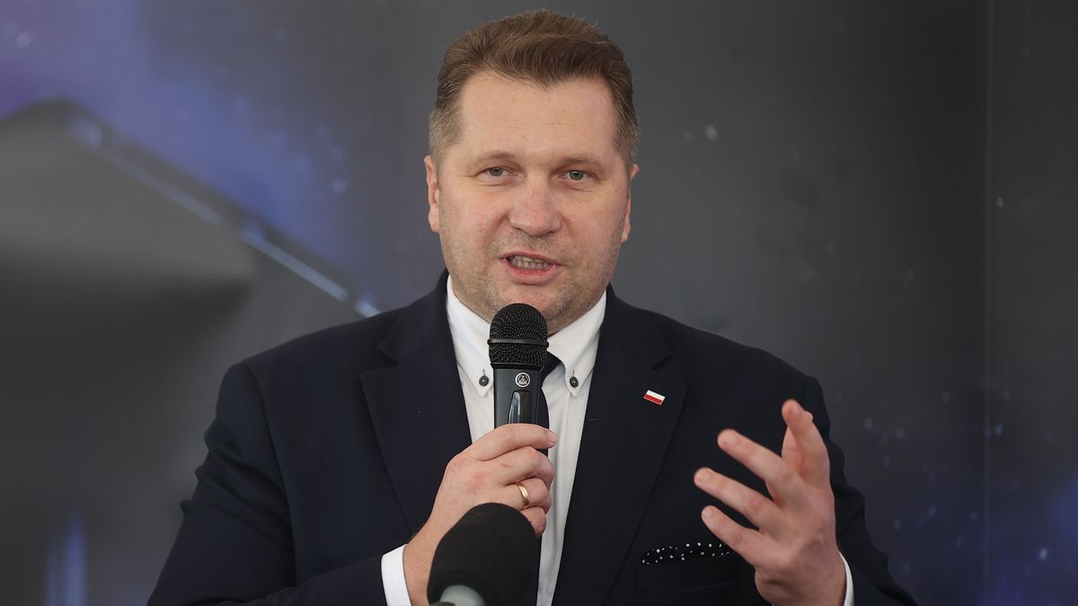 Przemys�aw Czarnek
�ukasz G�gulski
athena, superkomputer, uruchomienie, ACK Cyfronet AGH w Krakowie, w ACK Cyfronet AGH w Krakowie