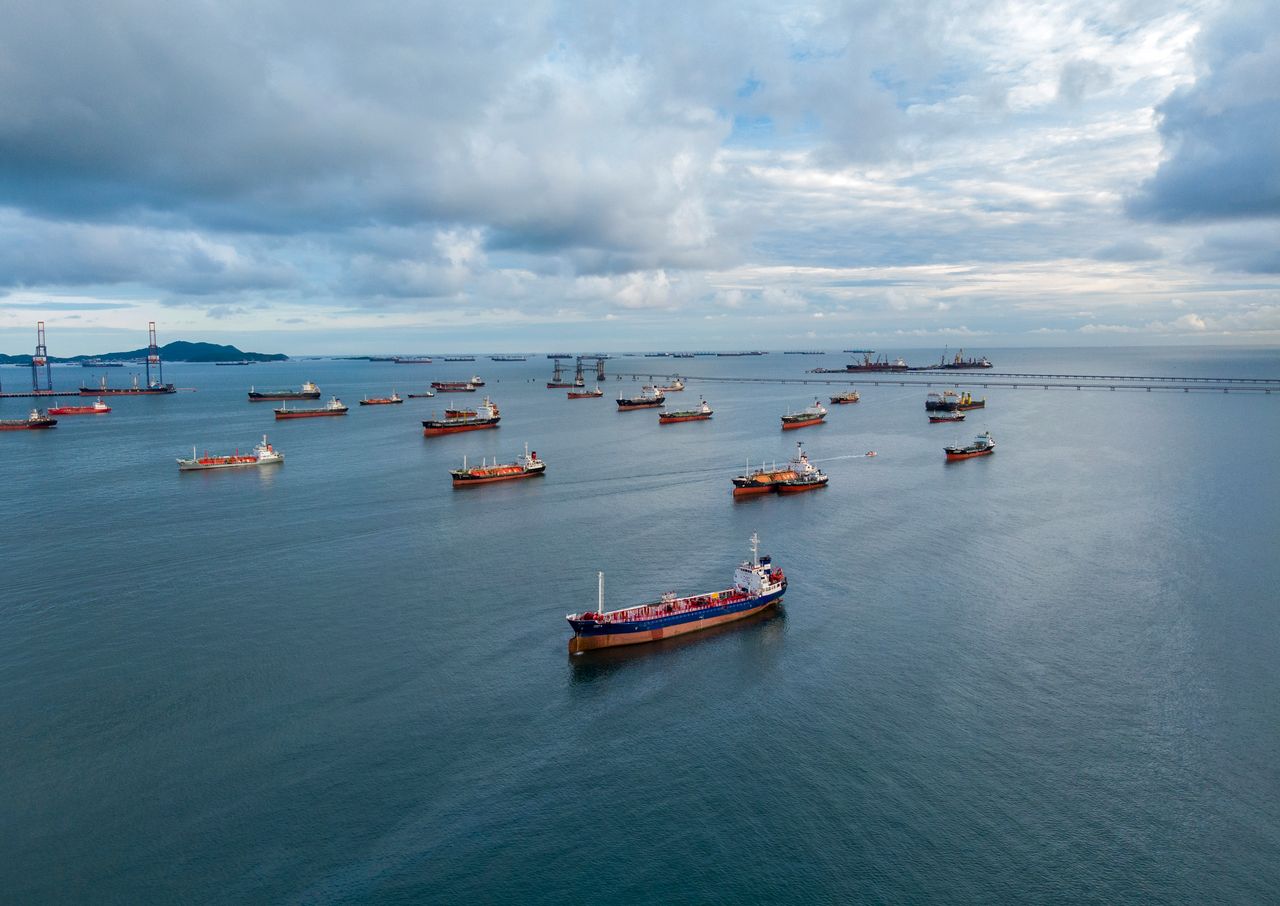 20 tys. osób utknęło w Zatoce Perskiej. Brakuje jedzenia