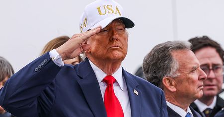 Trump grozi Iranowi potężnym odwetem za blokowanie cieśniny Ormuz