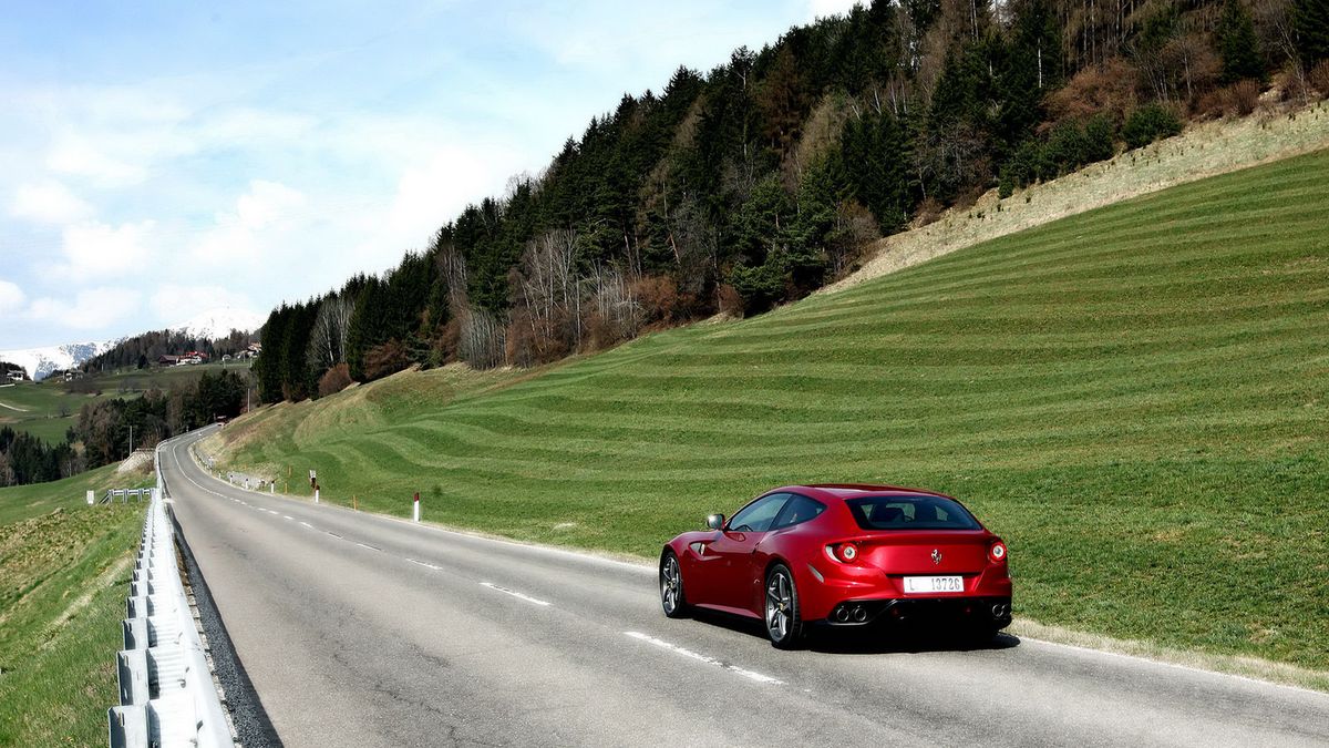 Nowa sesja zdjęciowa Ferrari FF [galeria] 1