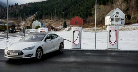 Norwegia wycofuje ulgi na auta elektryczne. Tak wpłynie to na ceny
