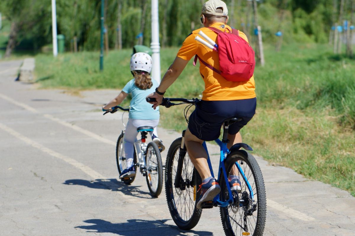 Mandaty dla rowerzystów i kierujących hulajnogą. Nawet do 1500 zł za brak uprawnień