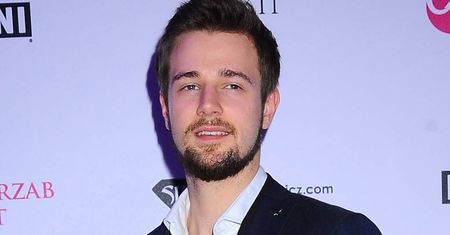 Modowa klasyka w wydaniu finalisty Top Model. Przystojny Mateusz Jarzębiak wraca do show-biznesu?