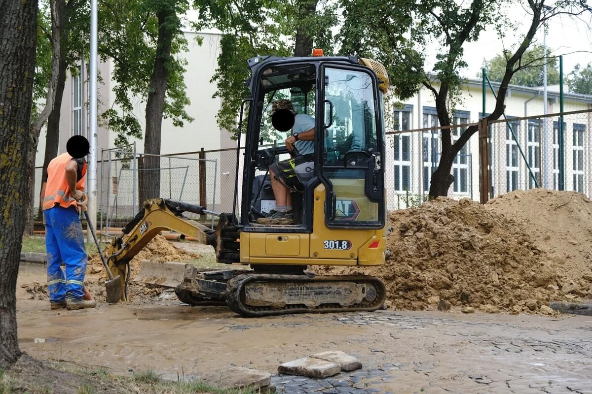 Gazownicy uszkodzili wodociąg na ul. Godebskiego w Lublinie