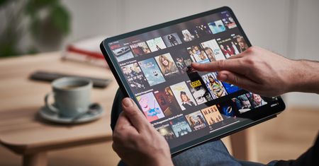 Netflix usunie z platformy ponad 50 tytułów. Ostatnia szansa, żeby je nadrobić [LISTA]