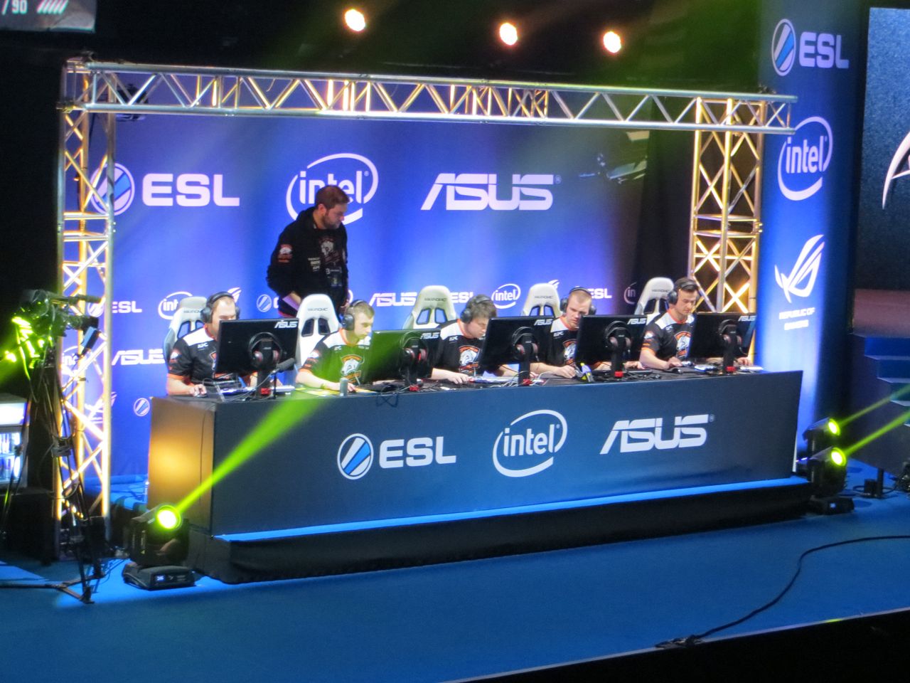 [IEM2014] Profesjonalni gracze to nie świry, a ich pasja rozwija