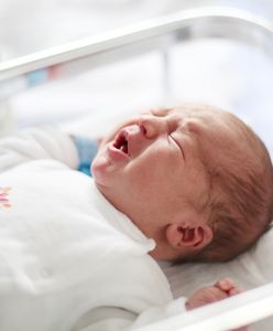 Znalazły noworodka w oknie życia. Dziewczynka przyszła na świat poza szpitalem