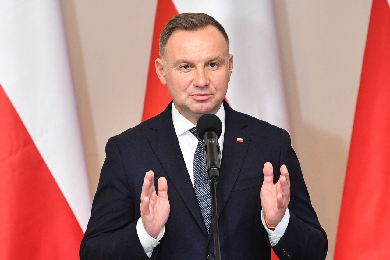 Ceny prądu będą zamrożone. Andrzej Duda podpisał ustawę ws. stawek w 2023 roku