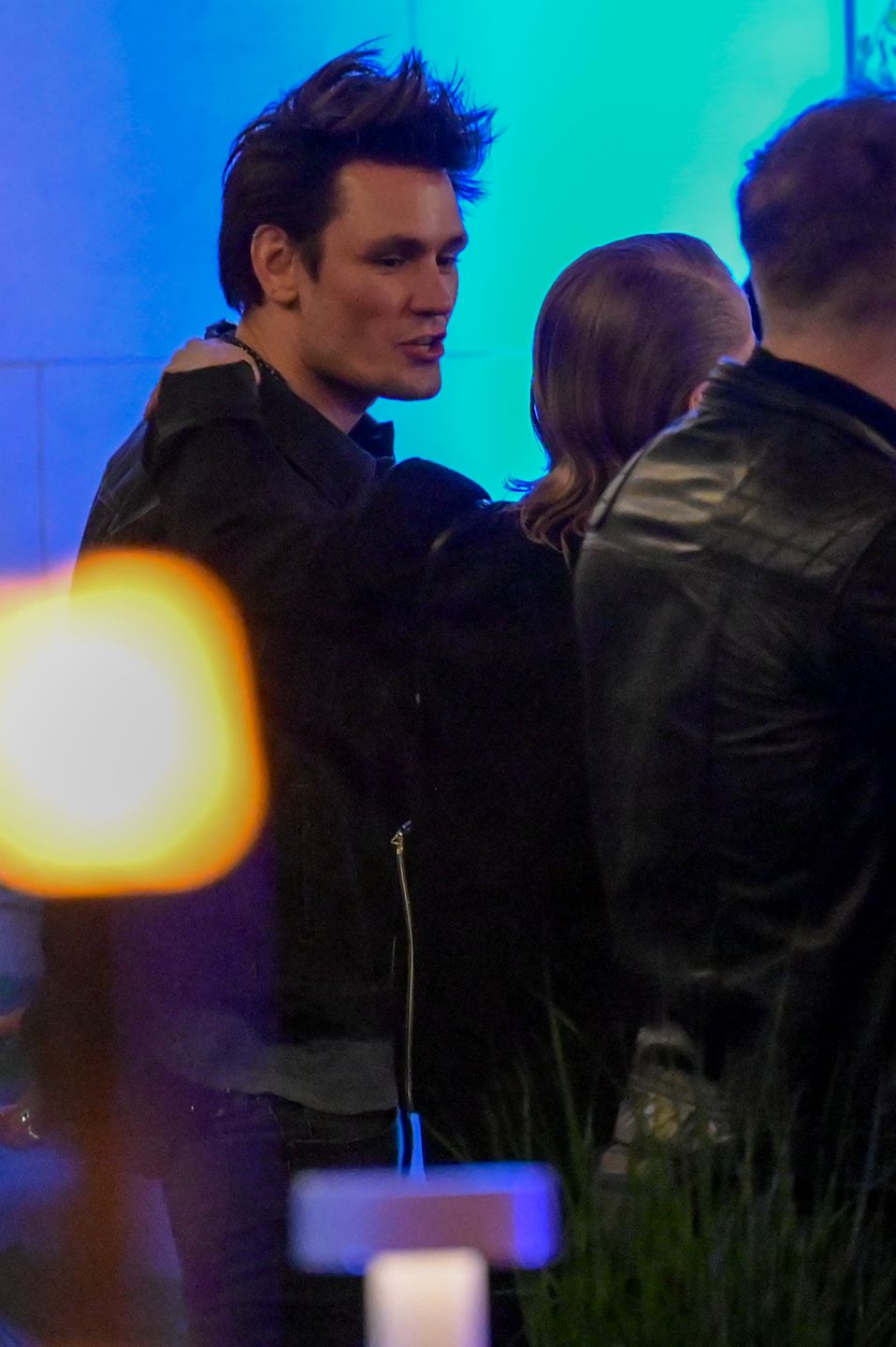 Julia Wieniawa baluje z Magdaleną Cielecką i Bartoszem Gelnerem