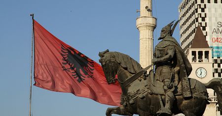 Wybory w Albanii kluczem do rozpoczęcia negocjacji z UE