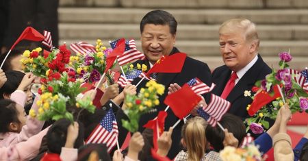 Trump w Pekinie. Zawarto umowy warte 250 mld USD