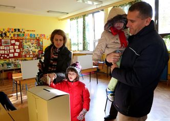 Chorwacja: Pierwsza tura wyborów prezydenckich