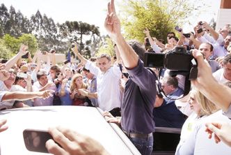 Wybory na prezydenta w Brazylii. Sondaż: zdecydowana wygrana Nevesa nad Rousseff