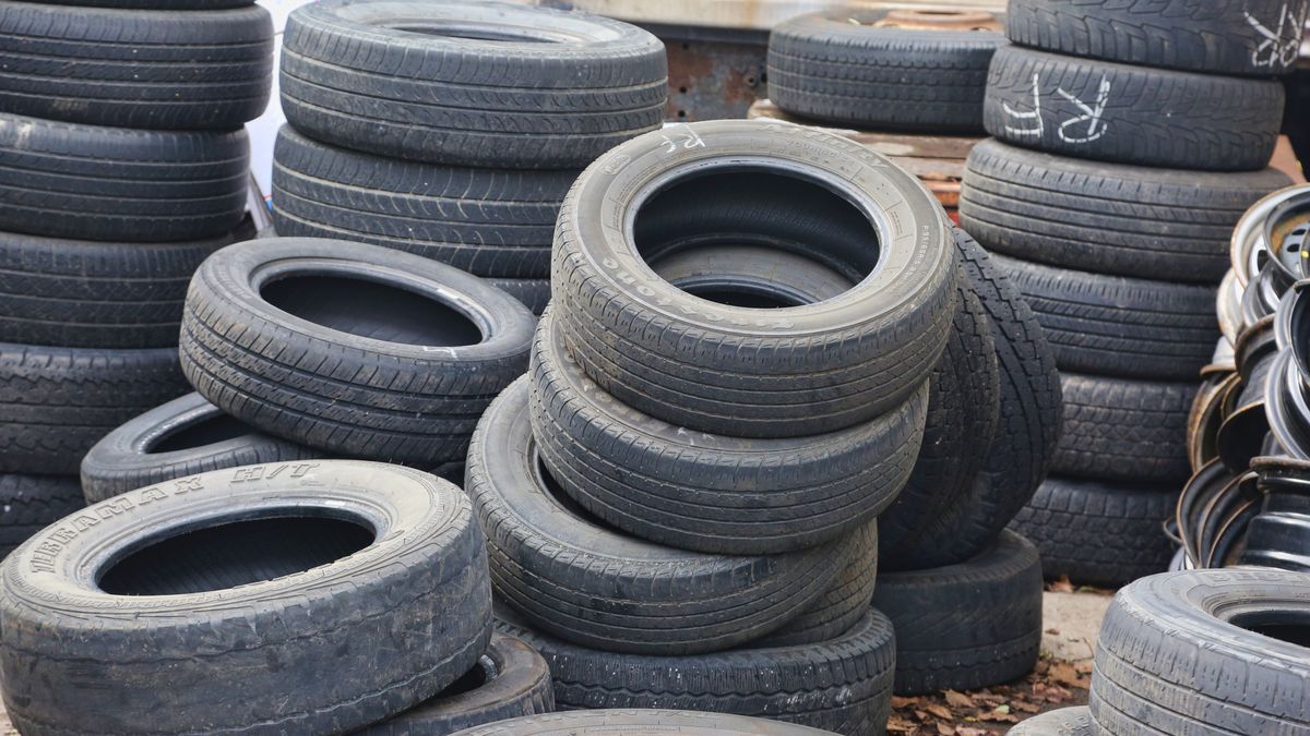 Opony muszą być zutylizowane - ich naturalny "rozkład" trwa setki lat