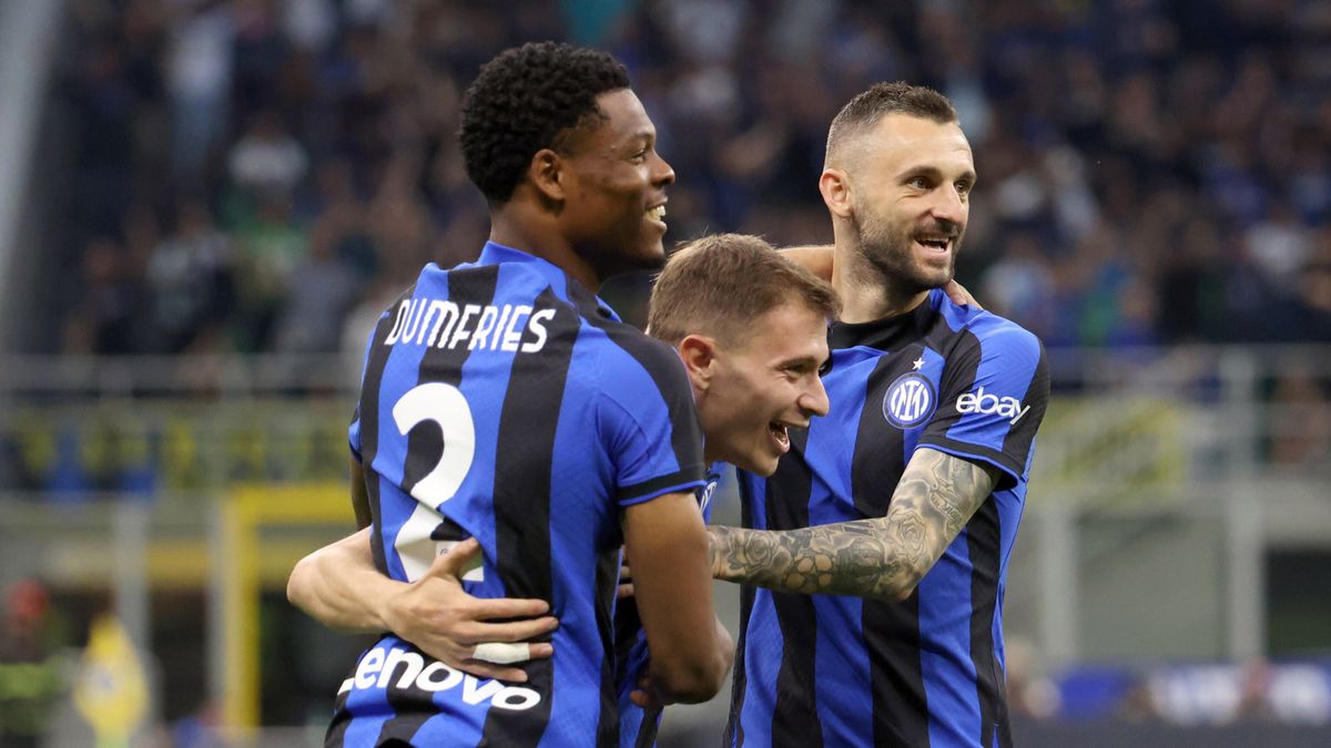 Radość piłkarzy Interu Mediolan w meczu z Atalantą