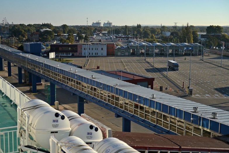 Terminal LNG. Zgoda na przyjęcie pierwszej dostawy