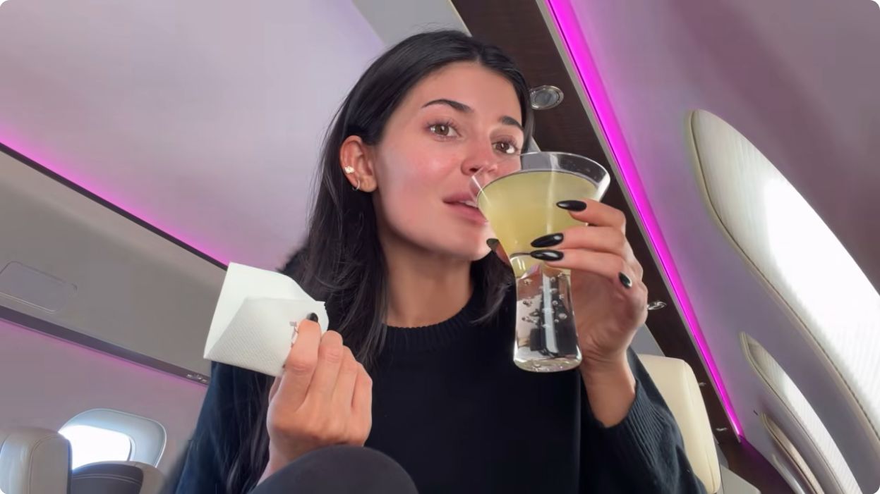 Kylie Jenner relacjonuje podróż prywatnym samolotem