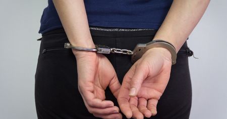 Matka kilkukrotnie próbowała zabić 10-letnią córkę. "Z miłości"