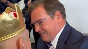 "Witaj królu". Zaskakująca scena po konferencji Urbana