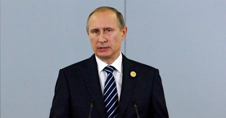 Walka z terroryzmem. Putin: z kosmosu widać skalę bezprawnego handlu ropą