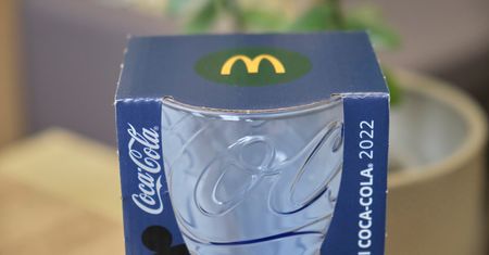 McDonalds szklanki 2022. Wymień punkty w aplikacji McDonalds na szklanki Coca-Cola