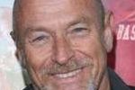 Corbin Bernsen ojcem bukmacherki