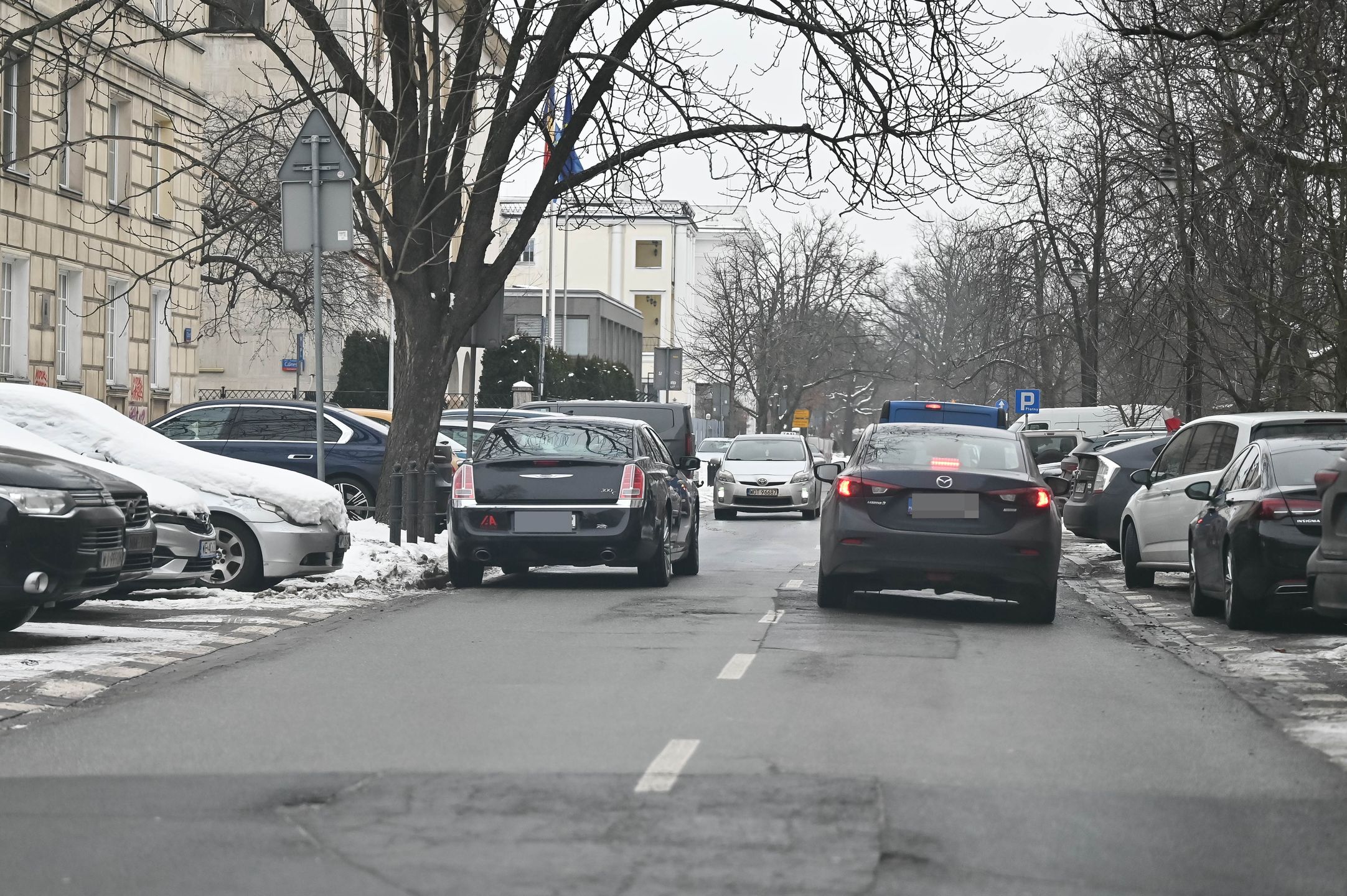 Jarosław Jakimowicz zostawił auto na środku ulicy