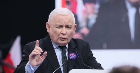Idą wielkie zmiany w PiS? "Słychać pisk opon"