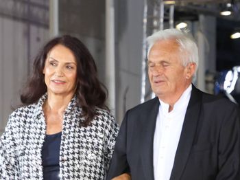 Mąż Małgorzaty Pieczyńskiej nie chce wrócić do Polski. Poszło o politykę. "Tego nie może znieść"