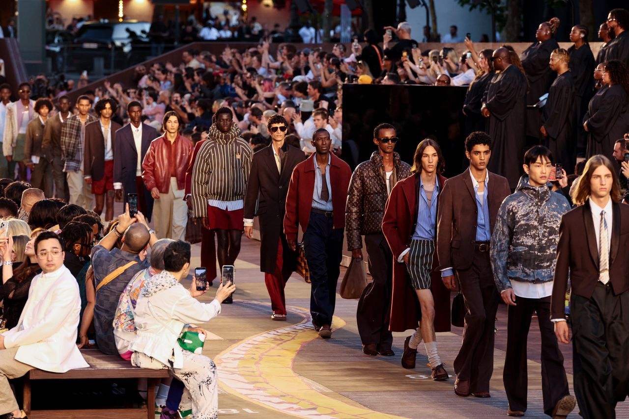 Kapryśna wiosna nie wybacza błędów. Te okrycia wierzchnie pomogą ich uniknąć ze stylem