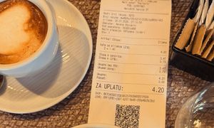 Polka zamówiła w Czarnogórze trzy kawy. Drwi: "paragon grozy"