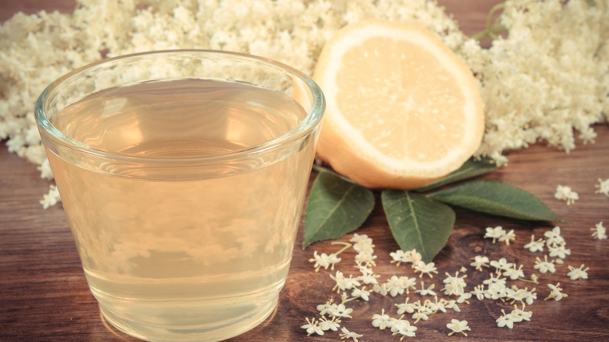 Vintage photo, Fresh healthy juice, elderberry flowers and lemon on rustic board
Vintage photo, Glass of refreshment healthy juice, elderberry flowers and lemon on rustic board, alternative medicine and therapy
ratmaner
natural, seasonal