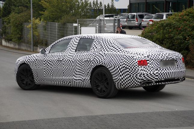 2013/2014 Bentley Continental Flying Spur (fot: Automedia via WCF)