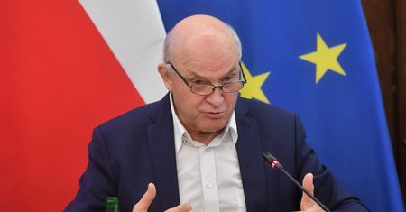 Zarzuty dla byłego prezesa Lotosu. Prokuratura umarza śledztwo