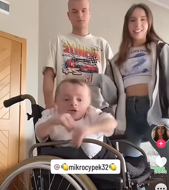 Tiktokerka oszukała niepełnosprawnego mężczyznę 