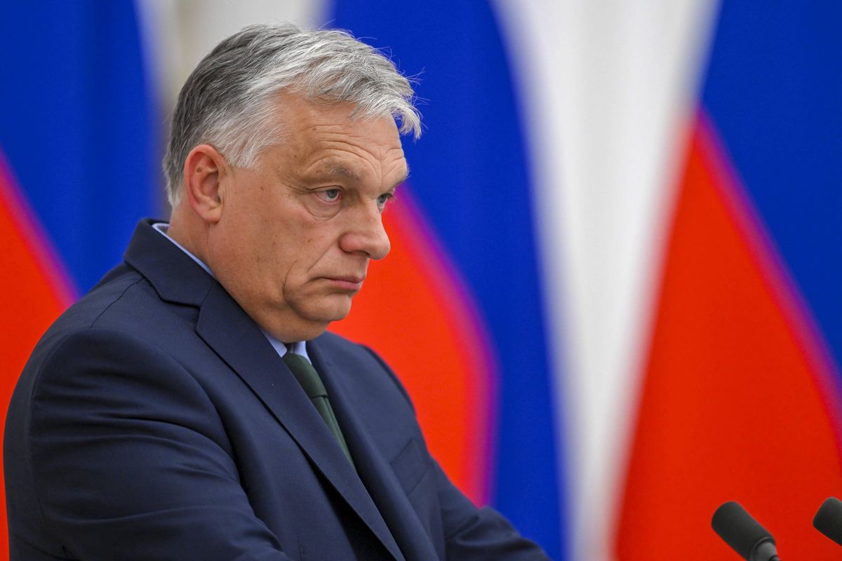 Węgierski prezydent Viktor Orban kontynuuje swoją "misję pokojową". Węgry objęły półroczną prezydencję w Unii Europejskiej 