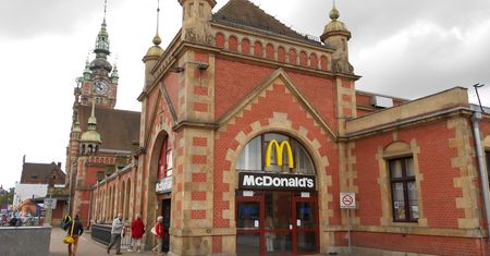 Wielki powrót na gdańskim dworcu. Jeden z pierwszych fast foodów w Polsce