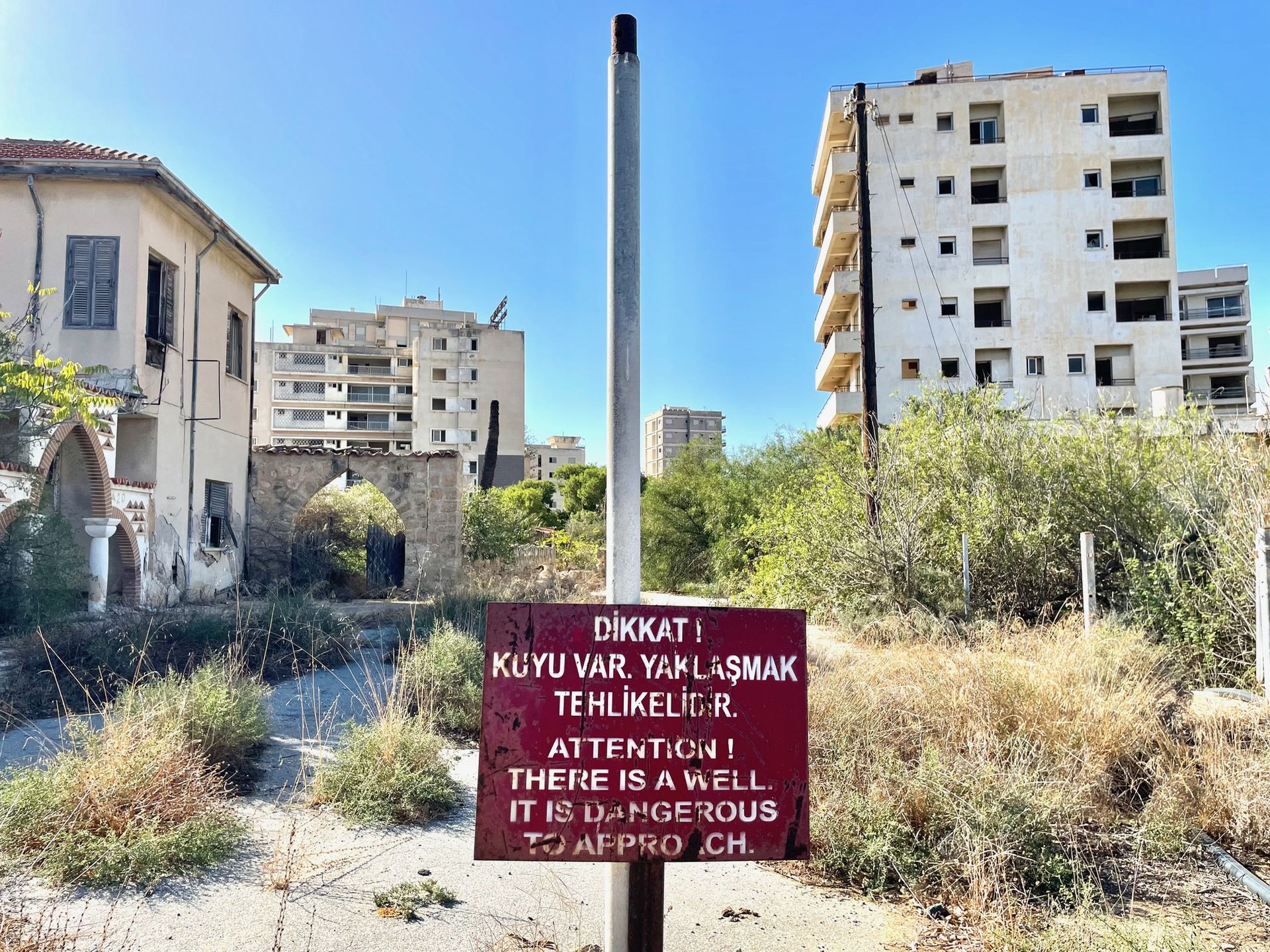 W niektórych miejscach widać jeszcze ślady dawnej świetności 