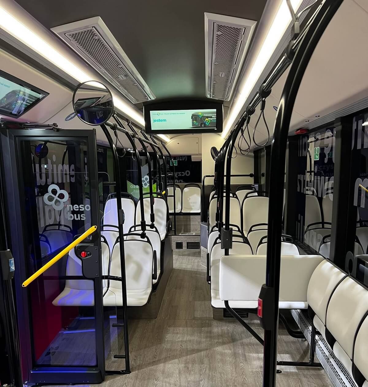 Polski autobus na wodór NesoBus