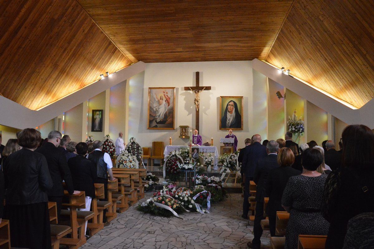Msza święta pogrzebowa Stanisława Sobiły