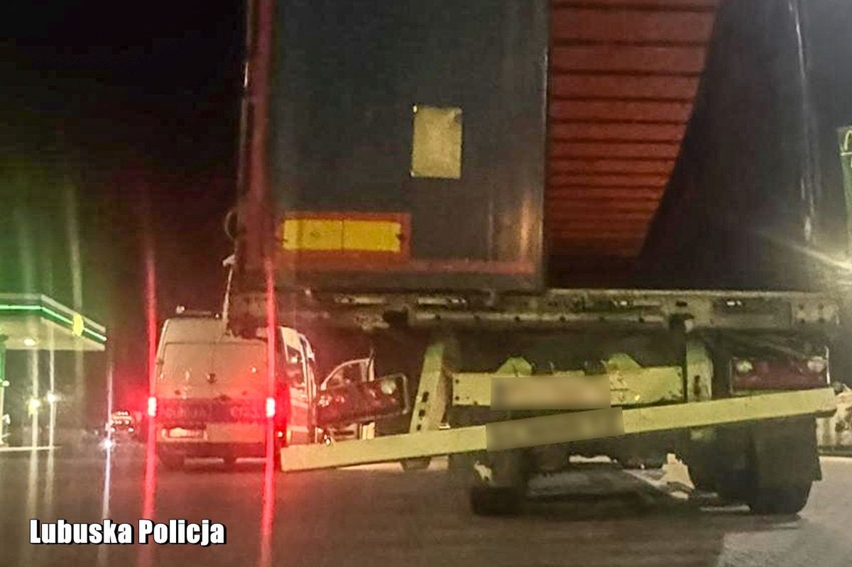Gorzów Wielkopolski: Ciężarówka z uszkodzoną naczepą zatrzymana